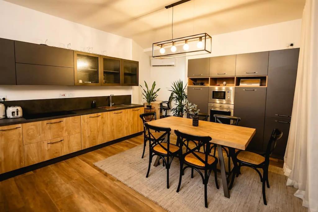 Luxurious & Stylish Penthouse With Private Pool Appartement Msida Buitenkant foto